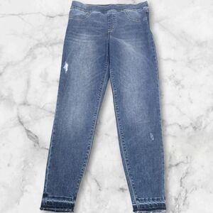 Women Spanx Stretchy Jeans With Skinny Ankles (SIZE: large)